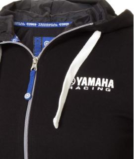 Détail du logo Yamaha à l'avant du sweat Pisa pour femme