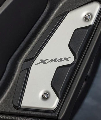 Marchepieds XMAX en alu d'origine Yamaha